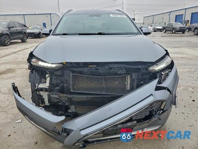 Piąte zdjęcie samochodu w środku: 2018 HYUNDAI KONA LIMITED VIN:KM8K33A55JU106767 - miniatura