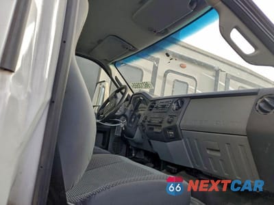 Piąte zdjęcie samochodu w środku: 2016 FORD F650 SUPER DUTY BOX TRUCK VIN:1FDNF6DC1GDA03273 - miniatura