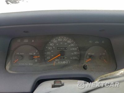 Zdjęcie 9 z 11 samochodu: 1997 MERCURY GRAND MARQUIS GS VIN:2MELM74W2VX660606 - miniatura