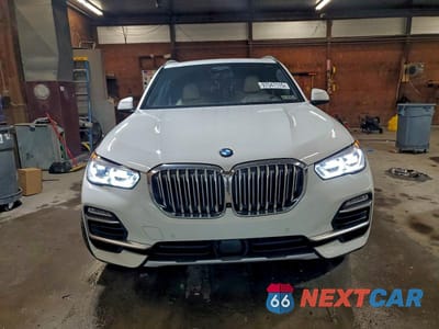 Piąte zdjęcie samochodu w środku: 2019 BMW X5 XDRIVE40I VIN:5UXCR6C59KLL61336 - miniatura