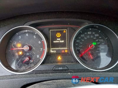 Zdjęcie 9 z 12 samochodu: 2016 VOLKSWAGEN GTI S/SE VIN:3VW4T7AU2GM036165 - miniatura