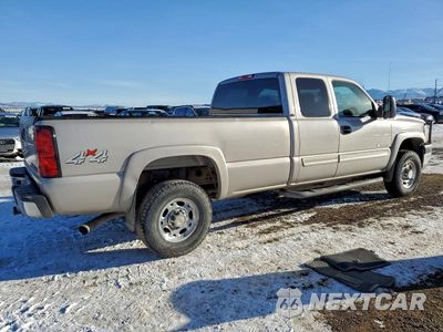 Trzecie zdjęcie samochodu z tyłu: 2005 CHEVROLET SILVERADO K2500 HEAVY DUTY VIN:1GCHK29U95E211092 - miniatura