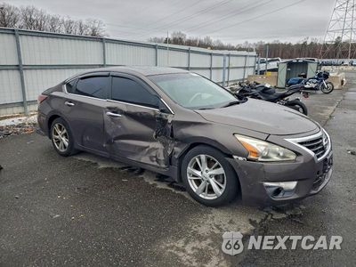 Czwarte zdjęcie samochodu z boku: 2015 NISSAN ALTIMA 2.5 VIN:1N4AL3AP4FC113052 - miniatura