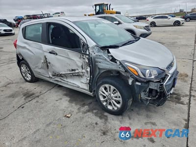 Czwarte zdjęcie samochodu z boku: 2022 CHEVROLET SPARK 1LT VIN:KL8CD6SA4NC027727 - miniatura