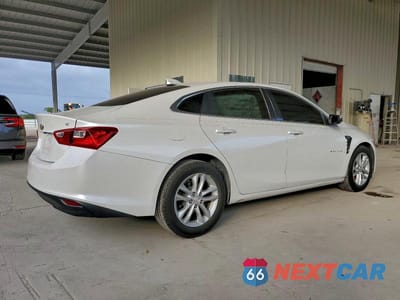 Trzecie zdjęcie samochodu z tyłu: 2017 CHEVROLET MALIBU LT VIN:1G1ZE5ST2HF101698 - miniatura