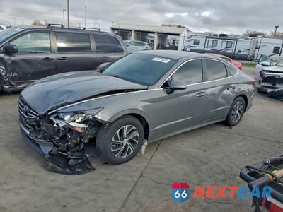 2020 HYUNDAI SONATA HYBRID KMHL24JJ3LA014037 - główne zdjęcie licytacji z USA - miniatura