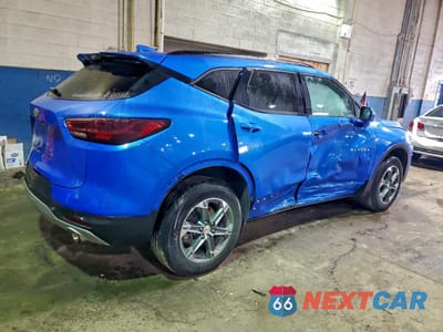Trzecie zdjęcie samochodu z tyłu: 2024 CHEVROLET BLAZER 2LT VIN:3GNKBHR45RS173162 - miniatura