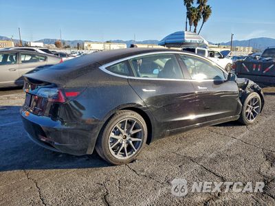 Trzecie zdjęcie samochodu z tyłu: 2018 TESLA MODEL 3 VIN:5YJ3E1EB3JF183668 - miniatura