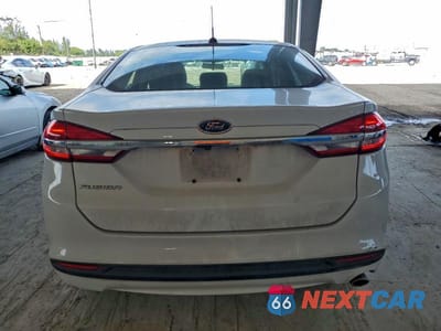 Zdjęcie 6 z 13 samochodu: 2018 FORD FUSION S VIN:3FA6P0G74JR270395 - miniatura