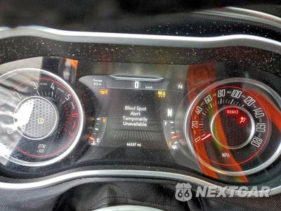 Zdjęcie 9 z 11 samochodu: 2015 DODGE CHALLENGER R/T SCAT PACK VIN:2C3CDZFJ9FH704812 - miniatura