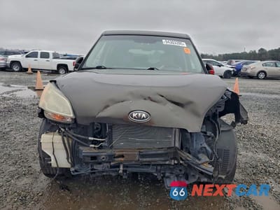 Piąte zdjęcie samochodu w środku: 2010 KIA SOUL + VIN:KNDJT2A26A7124418 - miniatura