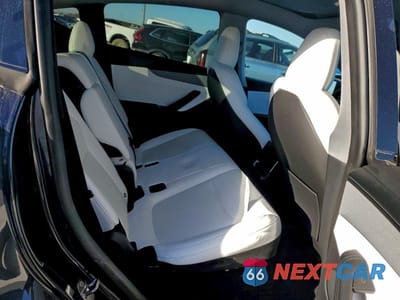 Zdjęcie 10 z 12 samochodu: 2026 TESLA MODEL Y VIN:7SAYGDEE9TA406231 - miniatura