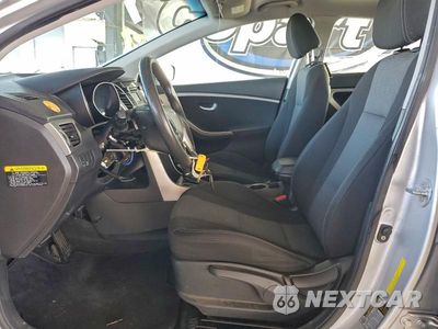 Zdjęcie 7 z 12 samochodu: 2016 HYUNDAI ELANTRA GT VIN:KMHD35LH2GU305280 - miniatura