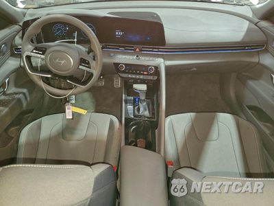 Zdjęcie 8 z 12 samochodu: 2025 HYUNDAI ELANTRA BLUE VIN:KMHLM4DJ3SU164152 - miniatura