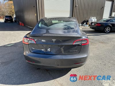Zdjęcie 12 z 12 samochodu: 2018 TESLA MODEL 3 VIN:5YJ3E1EB1JF119497 - miniatura