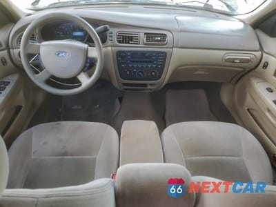 Zdjęcie 8 z 12 samochodu: 2004 FORD TAURUS SES VIN:1FAFP55S14G118817 - miniatura