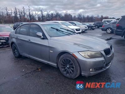 Czwarte zdjęcie samochodu z boku: 2009 BMW 328 XI SULEV VIN:WBAPK53539A644156 - miniatura