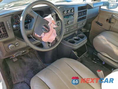 Zdjęcie 8 z 13 samochodu: 2023 GMC SAVANA CUTAWAY G3500 VIN:1GD07RF76P1155091 - miniatura