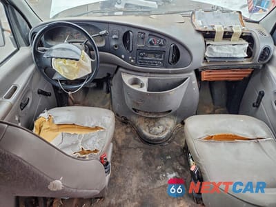 Zdjęcie 8 z 16 samochodu: 1998 FORD ECONOLINE E250 SUPER DUTY VAN VIN:1FTPS24L4WHA00831 - miniatura