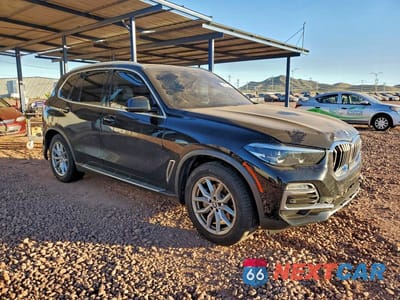 Czwarte zdjęcie samochodu z boku: 2020 BMW X5 SDRIVE 40I VIN:5UXCR4C00L9B55848 - miniatura