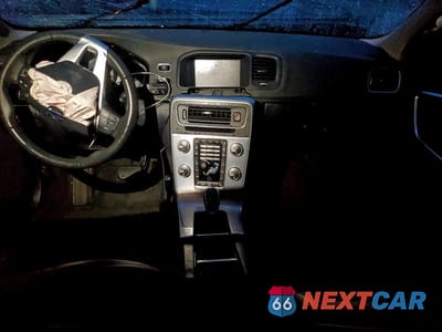 Zdjęcie 8 z 12 samochodu: 2017 VOLVO S60 DYNAMIC VIN:YV140MTLXH2430997 - miniatura