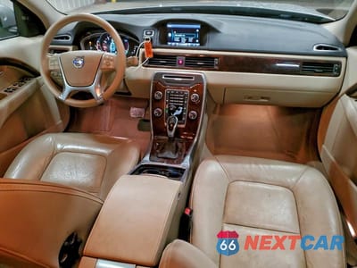 Zdjęcie 8 z 12 samochodu: 2014 VOLVO XC70 T6 VIN:YV4902BZ3E1176974 - miniatura