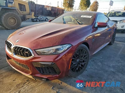 2022 BMW M8 WBSAE0C04NCJ11232 - główne zdjęcie licytacji z USA - miniatura