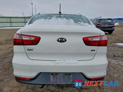 Zdjęcie 6 z 13 samochodu: 2016 KIA RIO LX VIN:KNADM4A31G6637697 - miniatura