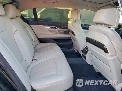 Zdjęcie 10 z 11 samochodu: 2018 BMW 740 I VIN:WBA7E2C54JG742541 - miniatura