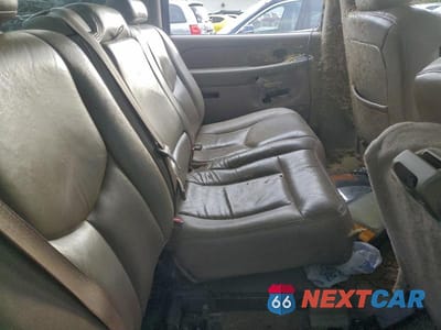 Zdjęcie 10 z 11 samochodu: 2004 CHEVROLET SILVERADO K2500 HEAVY DUTY VIN:1GCHK232X4F179527 - miniatura