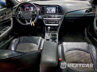 Zdjęcie 8 z 15 samochodu: 2018 HYUNDAI SONATA SPORT VIN:5NPE34AF8JH655289 - miniatura