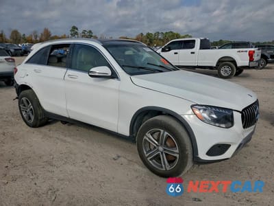 Czwarte zdjęcie samochodu z boku: 2017 MERCEDES-BENZ GLC 300 4MATIC VIN:WDC0G4KB0HF198163 - miniatura