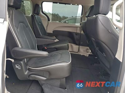 Zdjęcie 11 z 12 samochodu: 2023 CHRYSLER PACIFICA LIMITED VIN:2C4RC1GG9PR597768 - miniatura