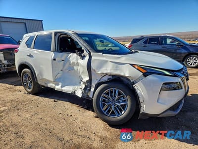 Czwarte zdjęcie samochodu z boku: 2023 NISSAN ROGUE S VIN:5N1BT3AB6PC874472 - miniatura