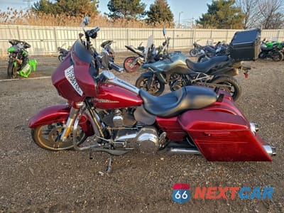 Trzecie zdjęcie samochodu z tyłu: 2016 HARLEY-DAVIDSON FLHXS STREET GLIDE SPECIAL VIN:1HD1KRM15GB684949 - miniatura