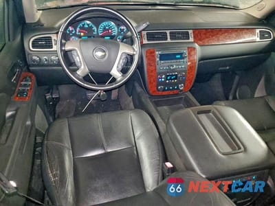 Zdjęcie 8 z 13 samochodu: 2012 CHEVROLET TAHOE K1500 LT VIN:1GNSKBE06CR317991 - miniatura