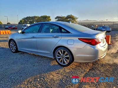 Drugie zdjęcie samochodu z przodu: 2013 HYUNDAI SONATA SE VIN:5NPEC4AC8DH781484 - miniatura