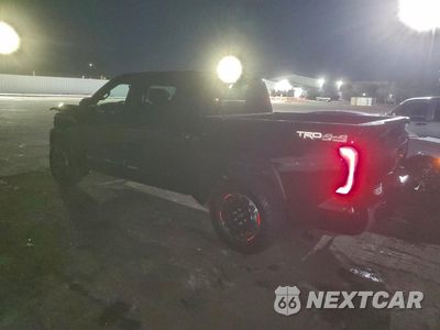 Drugie zdjęcie samochodu z przodu: 2025 TOYOTA TUNDRA CREWMAX SR VIN:5TFLA5DB4SX327630 - miniatura