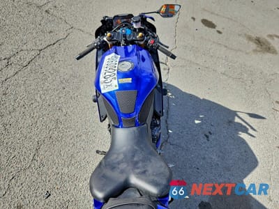 Zdjęcie 6 z 9 samochodu: 2025 YAMAHA YZFR7 VIN:JYARM38Y9SA003771 - miniatura