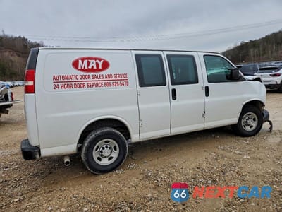 Trzecie zdjęcie samochodu z tyłu: 2017 CHEVROLET EXPRESS 2500 DELIVERY VAN VIN:1GCWGAFG3H1112359 - miniatura