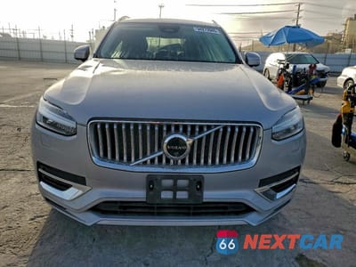 Piąte zdjęcie samochodu w środku: 2024 VOLVO XC90 PLUS VIN:YV4H60CE6R1215279 - miniatura
