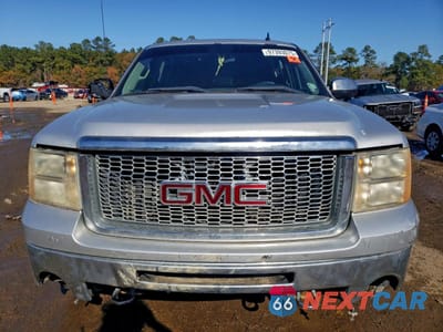 Piąte zdjęcie samochodu w środku: 2013 GMC SIERRA C1500 SLE VIN:3GTP1VE09DG113688 - miniatura