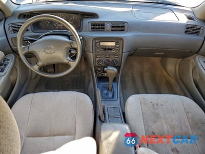 Zdjęcie 8 z 12 samochodu: 2000 TOYOTA CAMRY LE V6 VIN:4T1BF28K9YU094954 - miniatura