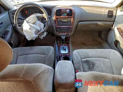 Zdjęcie 8 z 13 samochodu: 2004 HYUNDAI SONATA GLS VIN:KMHWF35H04A957152 - miniatura