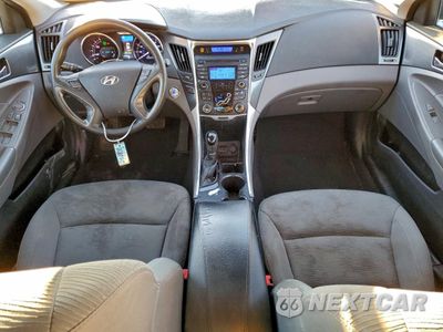 Zdjęcie 8 z 12 samochodu: 2013 HYUNDAI SONATA HYBRID VIN:KMHEC4A40DA092762 - miniatura
