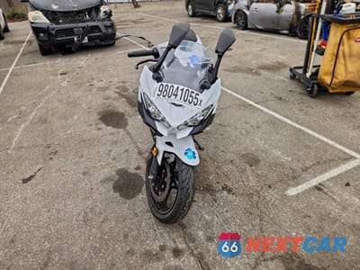 Drugie zdjęcie samochodu z przodu: 2023 KAWASAKI EX400 VIN:JKAEXKG18PDAM3125 - miniatura