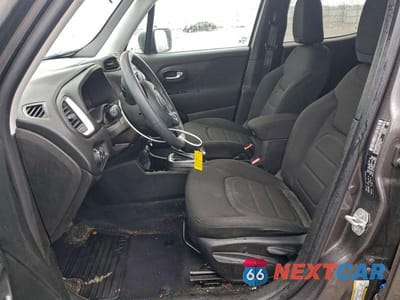 Zdjęcie 7 z 12 samochodu: 2021 JEEP RENEGADE LATITUDE VIN:ZACNJCBB2MPM13828 - miniatura