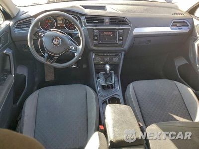 Zdjęcie 8 z 12 samochodu: 2018 VOLKSWAGEN TIGUAN S VIN:3VV1B7AX6JM011684 - miniatura