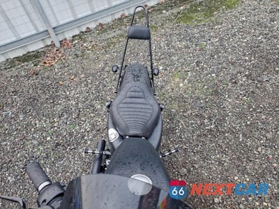 Piąte zdjęcie samochodu w środku: 2018 HARLEY-DAVIDSON XL883 IRON 883 VIN:1HD4LE218JC401838 - miniatura