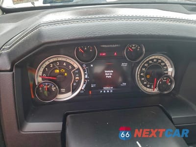 Zdjęcie 9 z 12 samochodu: 2015 RAM 1500 LARAMIE 2WD V6 TDSL CREW CAB 3.0L VIN:1C6RR6NMXFS577912 - miniatura